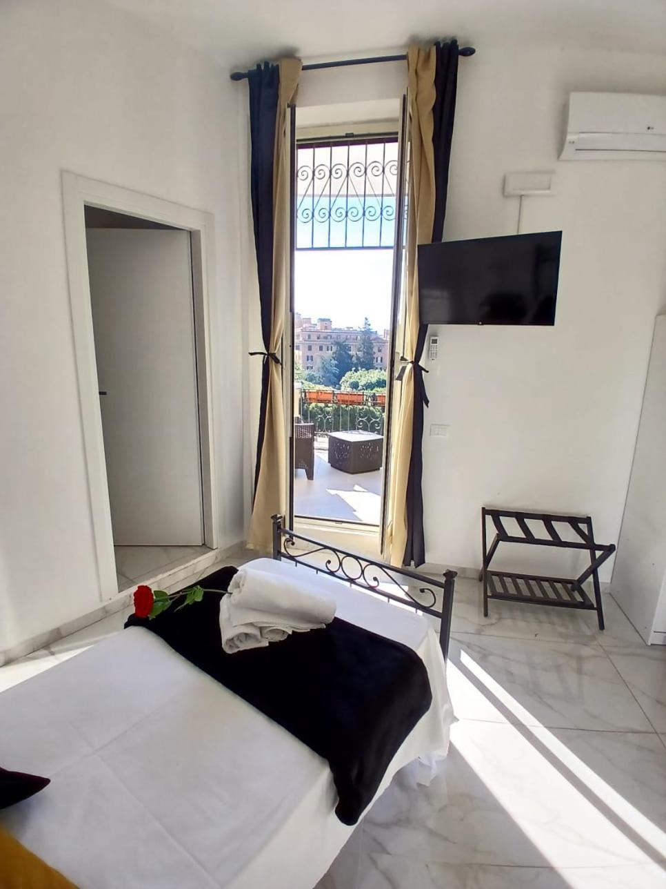 Re Di Roma Rooftop Extérieur photo